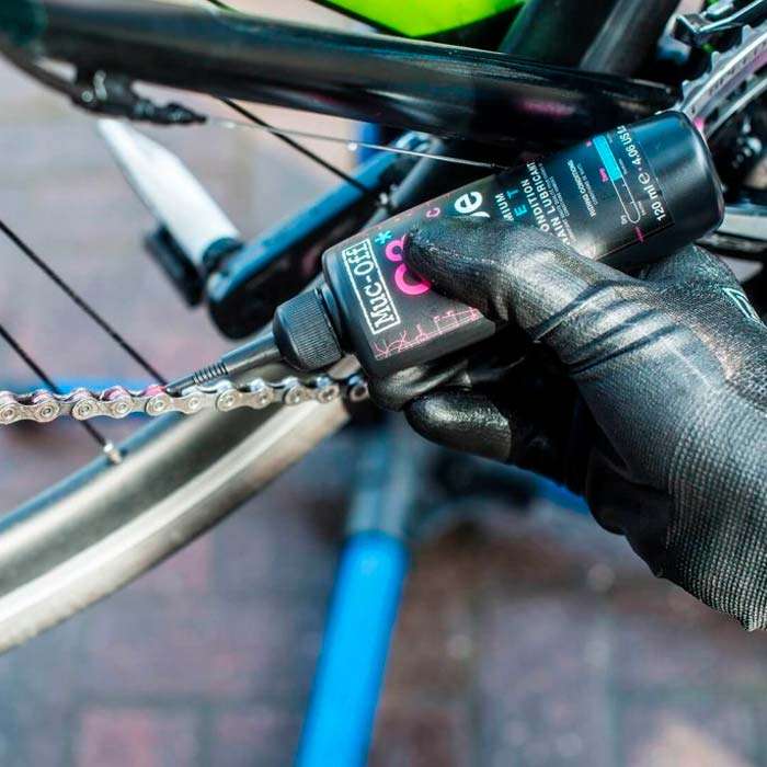 carnivalbikes-chile-Lubricante-de-cadena-húmedo-wet-ceramic-lube-Muc-Off-120ml-tienda-venta-envio-a-todo-el-pais-1
