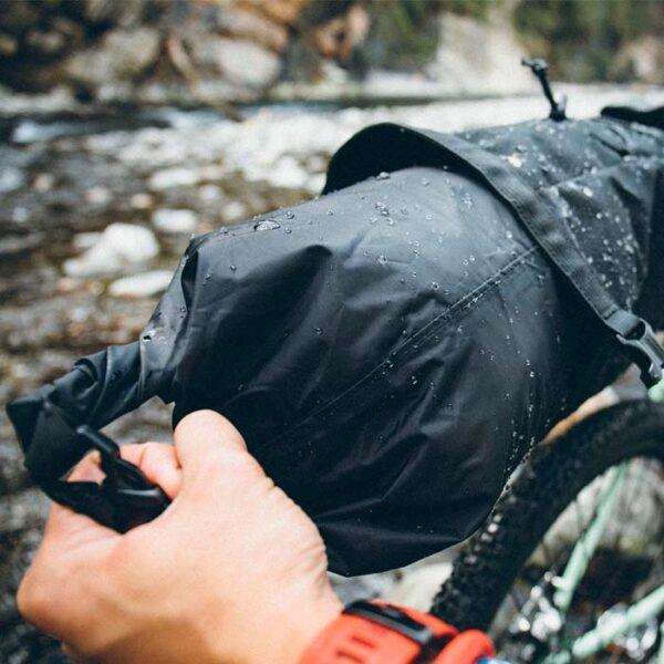 carnivalbikes-chile-B1196-Bolso-Topeak-Backloader-6l-Para-Marco-venta-tienda-gravel-envio-a-todo-el-pais