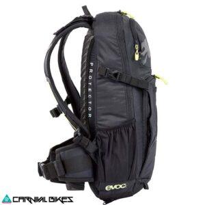 carnivalbikes-mochila-EVOC-FR-ENDURO-BLACKLINE-16-BLACK-negra-chile-tienda-mtb-envio-rapido-a-todo-el-pais