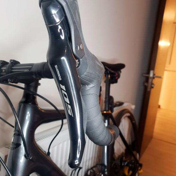 CARNIVALBIKES-TIENDA-CHILE-CANNONDALE-SYNAPSE-CARBONO-USADA-IMPECABLE-ESTADO-TALLA-54-RUEDAS-ZIPP shimano 105