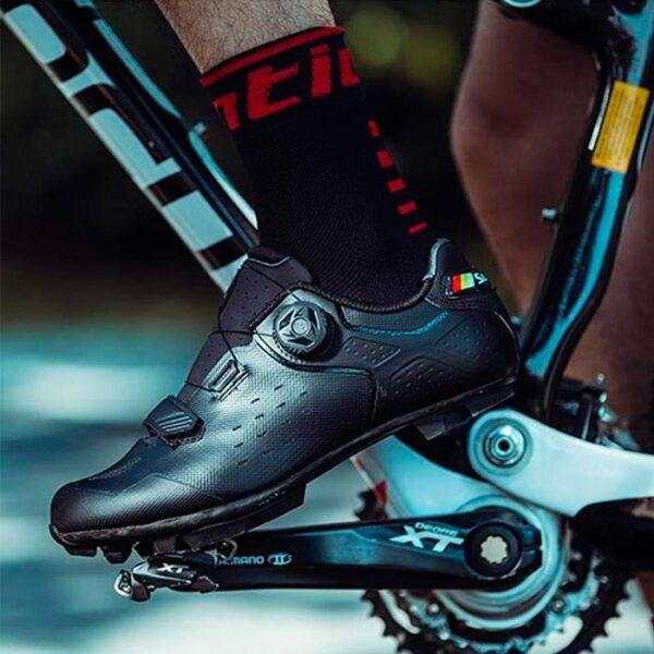 carnivalbikes-zapatilla-mtb-santic-negra-gravel-xc-calzado-chile-tienda-envio-rapido