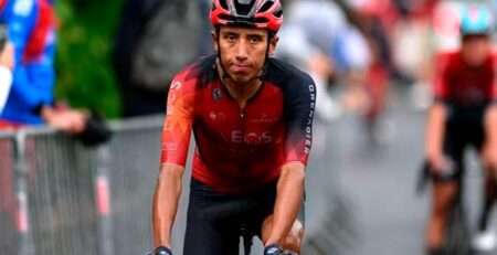 carnivalbikes-multa-egan-bernal-por-botar-basura-en-zona-prohibida-tienda-ciclismo-envio-a-todo-el-pais-tour-de-francia