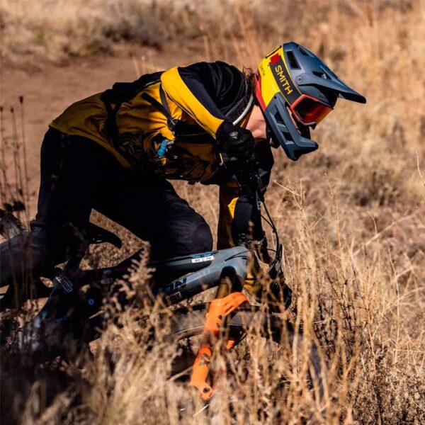 carnivalbikes-chile-Casco-mtb-enduro-Smith-Mainle-Mips-Matte-Slate-Gold-Terra-envio-a-todo-el-pais-venta-tienda