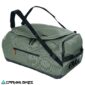 Vista frontal del bolso Evoc Duffle 60L en color oliva oscuro y negro