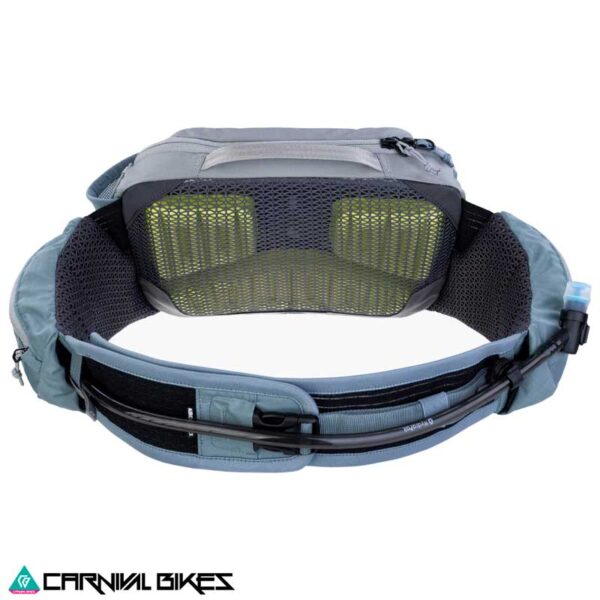 Banano Evoc Pro 3L gris vista trasera mostrando soporte lumbar