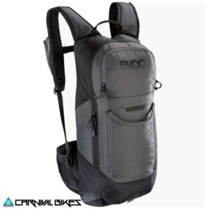 Vista frontal mochila Evoc FR Lite Race 10L gris carbón y negro