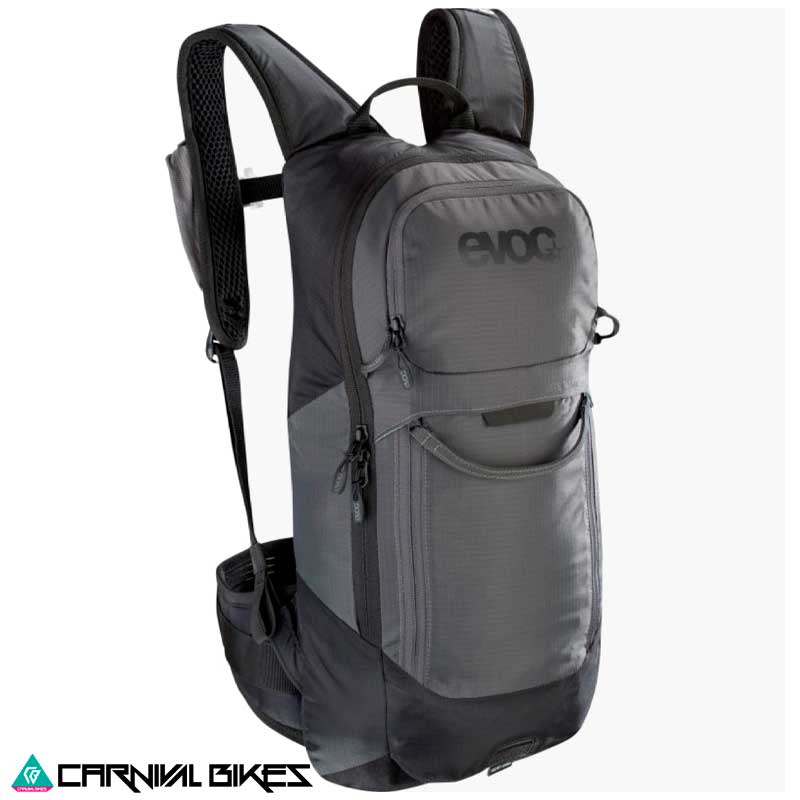 Vista frontal mochila Evoc FR Lite Race 10L gris carbón y negro