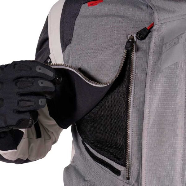 CARNIVALBIKES-CHILE-Chaqueta-Leatt-ADV-MultiTour-55-V25-Iron-envio-a-todo-el-pais