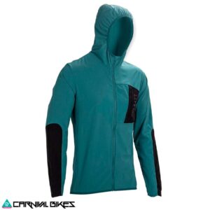 Vista frontal de la chaqueta Leatt MTB Trail 1.0 V25 en color Teal. Ligera, resistente al viento y perfecta para rutas técnicas
