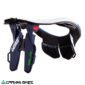 Vista trasera del cuello protector cervical Leatt 3.5 JR azul para niños. Sistema de cierre ajustable y diseño ergonómico