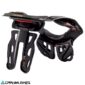 Vista trasera del protector cervical Leatt Moto 6.5. Sistema de ajuste trasero y ventilación incorporada para máxima comodidad