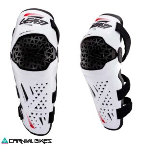 Vista combinada frontal y lateral de las rodilleras Leatt Moto Dual Axis Pro blancas. Diseño articulado, protección avanzada y gran cobertura para motocross y enduro