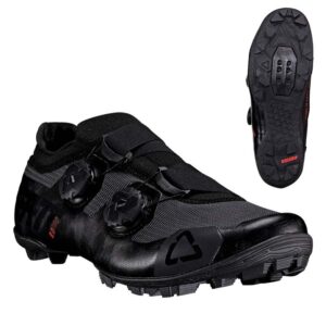 Detalle de la suela de las zapatillas Leatt MTB PRO 8 Race V25. Compatibles con pedales automáticos y con gran tracción.