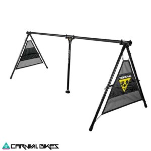 Vista frontal del soporte Topeak Rally Stand A-Type para 12 bicicletas, ideal para almacenamiento y taller