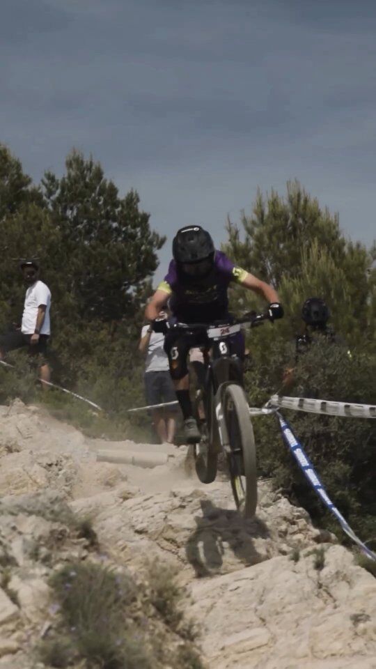 Recuerda que aún seguimos con el ofertazo en Suntour y adelantando el cyber🚀🔥
Durolux de 36 y 38 27.5 y 29" con hasta un -50% dscto.
Haz como Pigeon_Hugo y quédate con la tuya.🤯
𝘄𝘄𝘄.𝗰𝗮𝗿𝗻𝗶𝘃𝗮𝗹𝗯𝗶𝗸𝗲𝘀.𝗰𝗹

Despacho a todo Chile🚛🇨🇱
3 a 6 cuotas sin interes🔸
Compra web retira en oficina🔸

#mtb #enduro #triatlon #gravel #chile #ciclismo #tienda #venta #suntour #suntourdurolux #durolux
#duroluxr2c2 #suntourforks